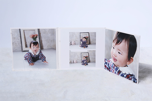 とみひろ振袖いちばん館のピュアクリスタルアルバム